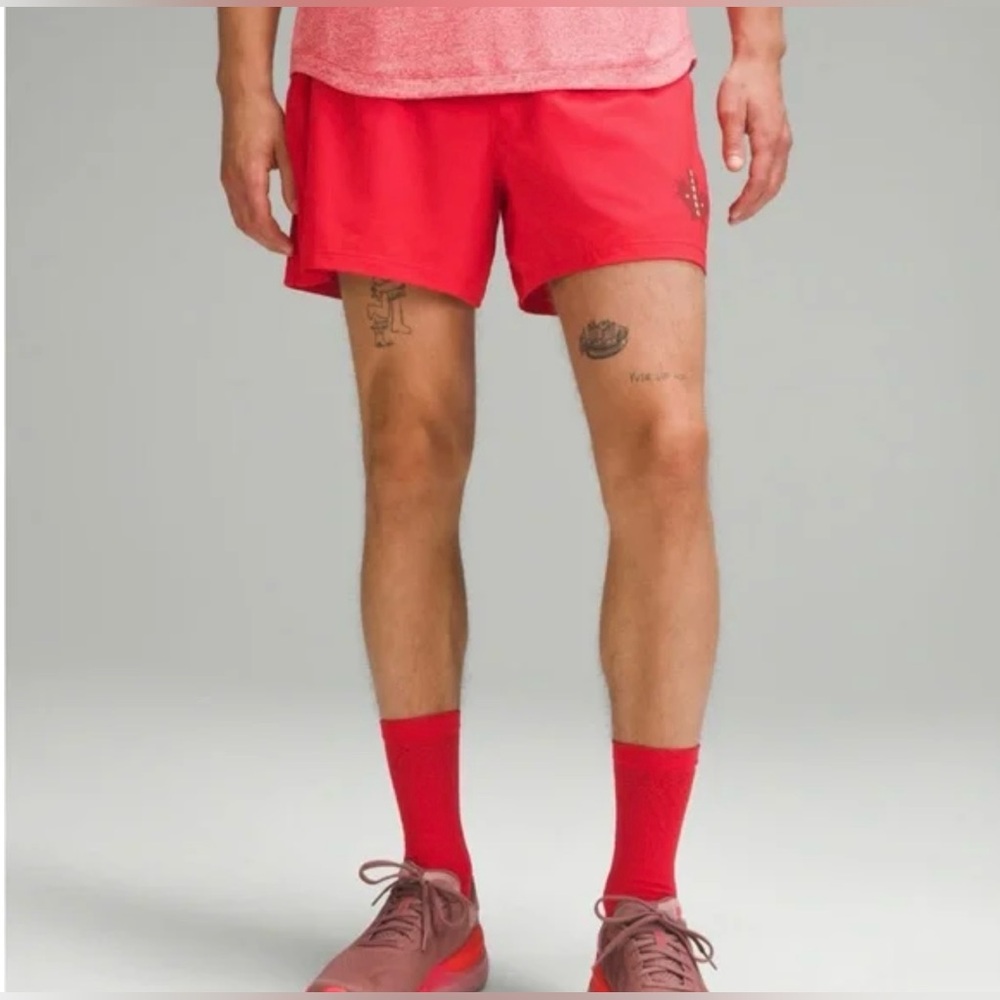 Lululemon Team Canada Pace Breaker Lined Short 5"
Olympics 2024 Paris Red Small